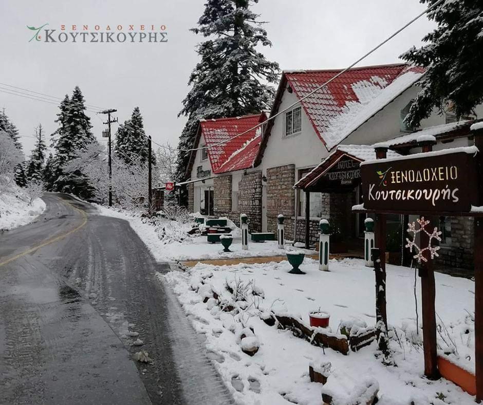 Koutsikouris Hotel Platanakos Екстер'єр фото